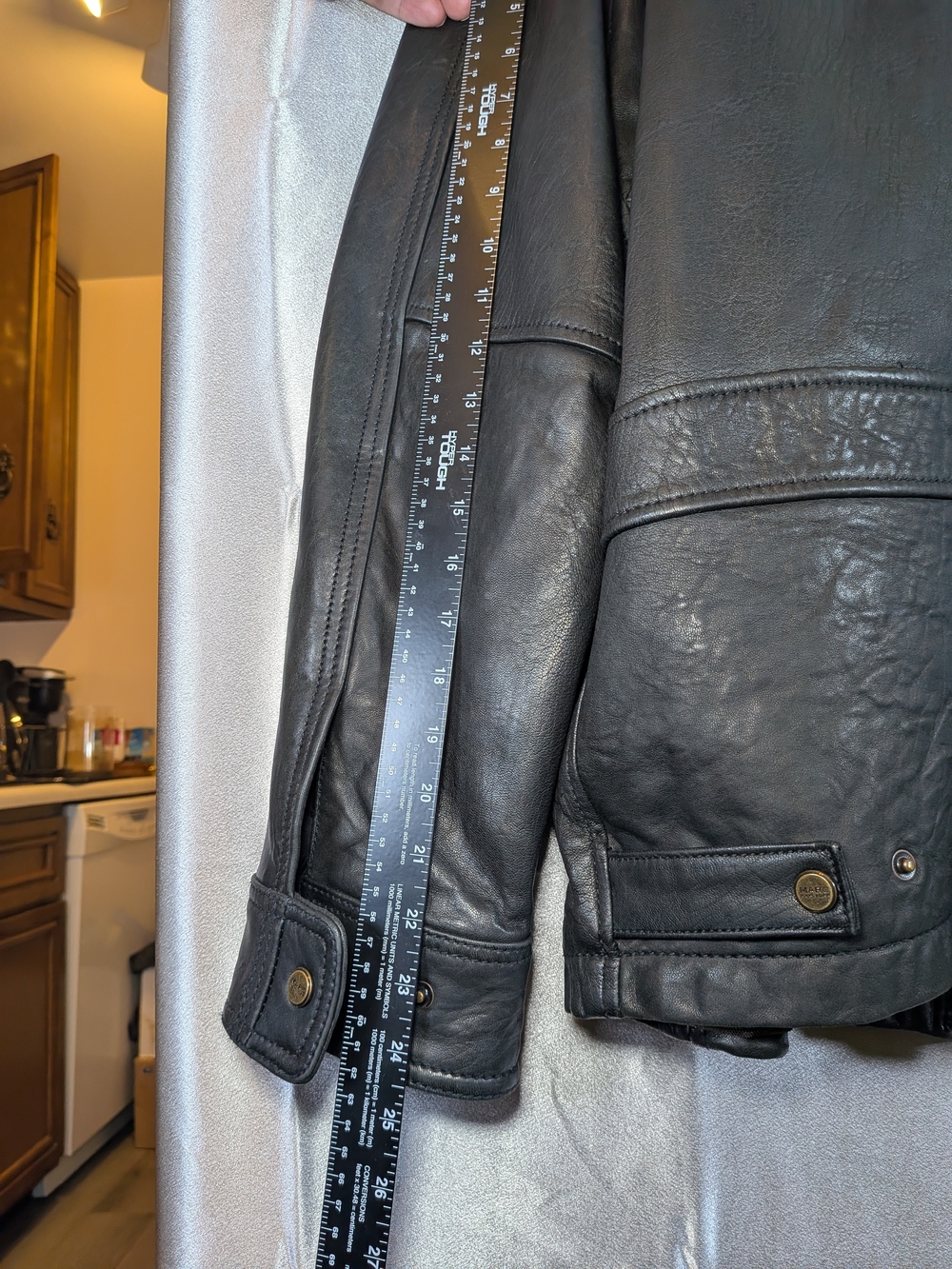 Andrew Marc Men’s Leather Jacket L — Black Fur Collar, Quilted Lining, Premium - Picture 8 of 11